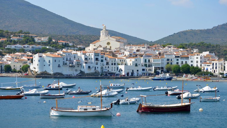 tour catamaran roses cadaques