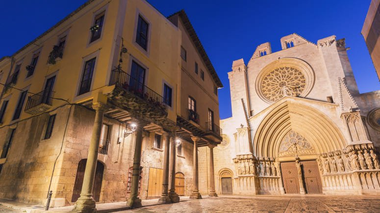tour nocturno leyenda tarragona