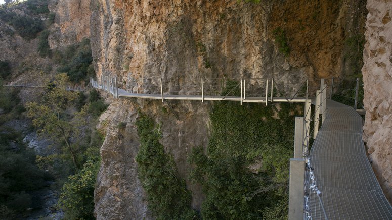 senderismo pasarelas alquezar