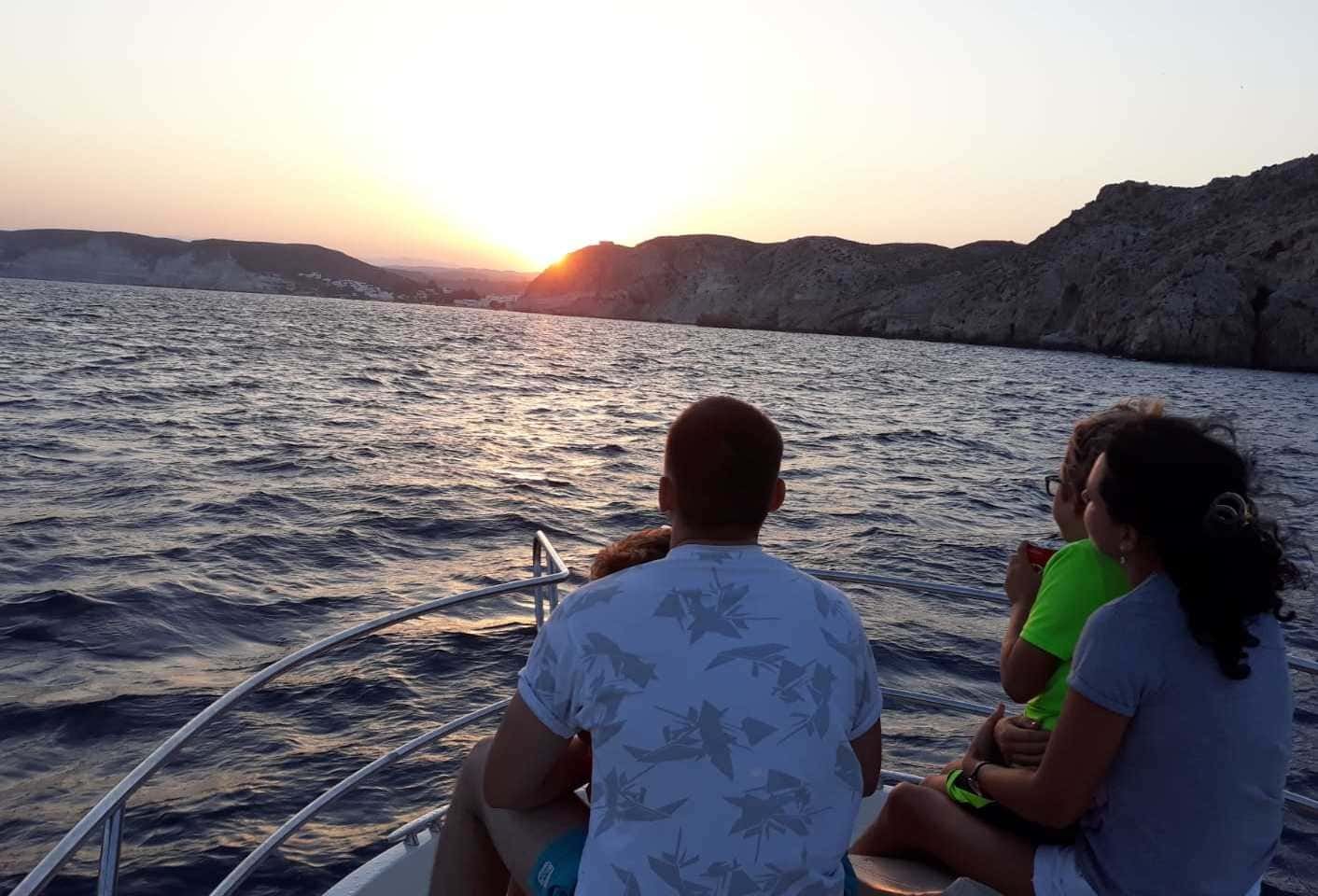 descubre yate calas cabo gata