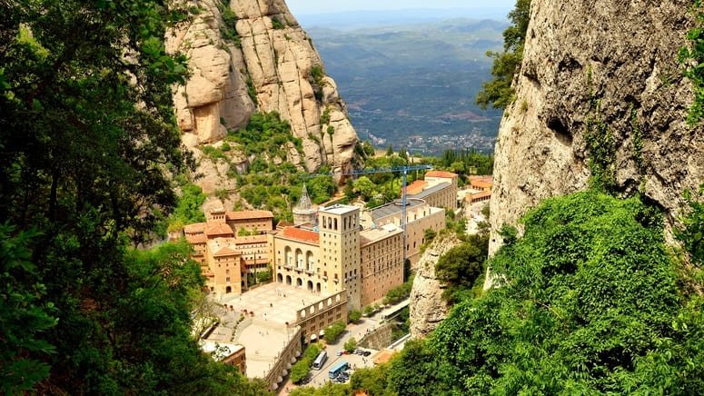 Tour Monasterio Montserrat y Sagrada Familia 