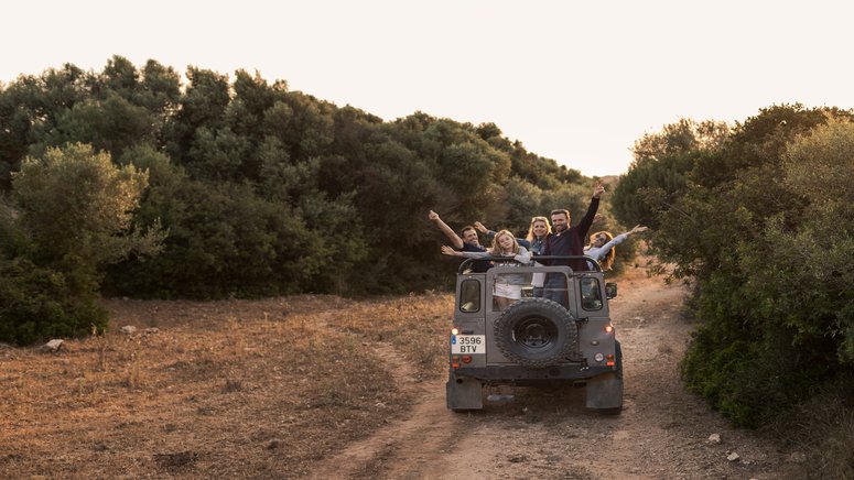 safari jeep atardecer menorca