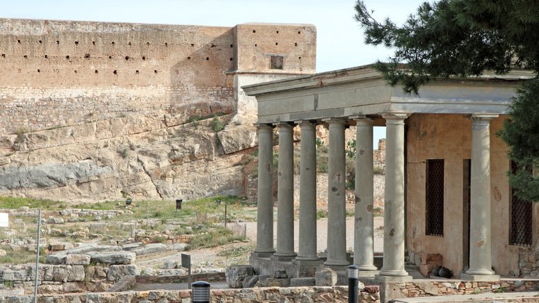 Tour Sagunto cimientos civilización valenciana