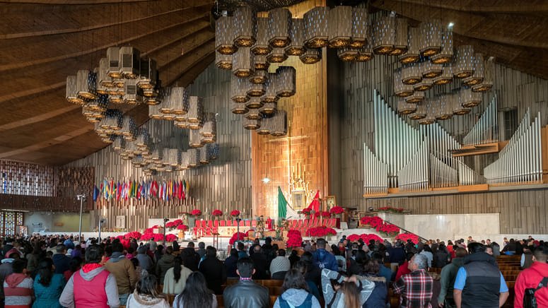 Tour por el Santuario de Guadalupe en México