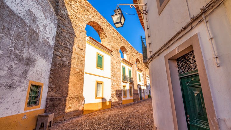 Tour Évora