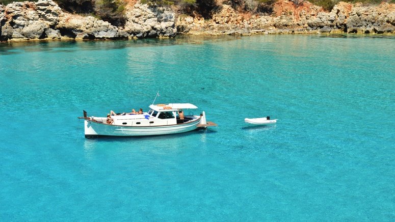 ruta exclusiva barco cala galdana