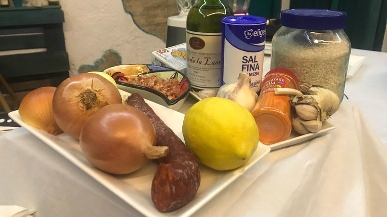 Aprende cocinar paella salmorejo
