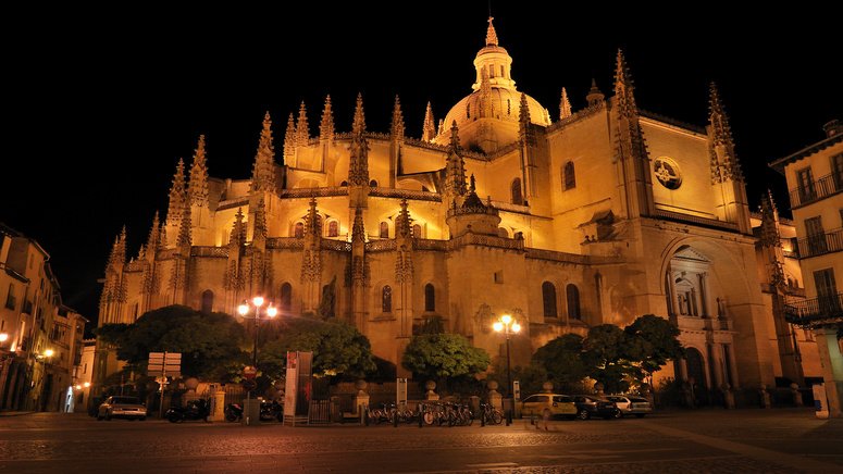 tour nocturno segovia