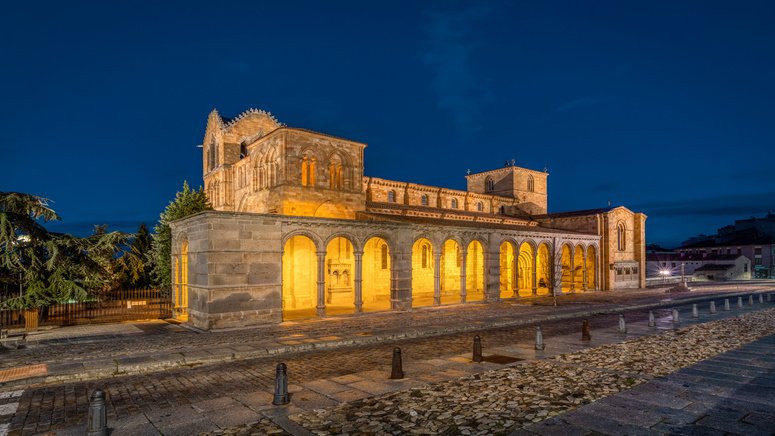 free tour misterios leyendas avila noche