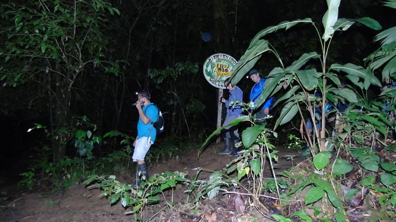 Caminata privada nocturna Río Agujitas