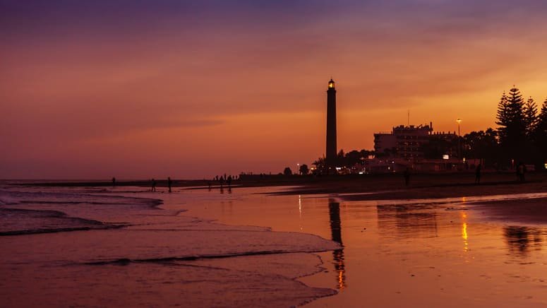 Atardecer scooter costa sur Gran Canaria