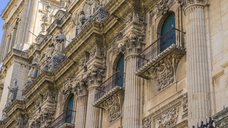 Descubre secretos catedralicios Jaén