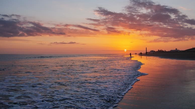 Atardecer scooter costa sur Gran Canaria