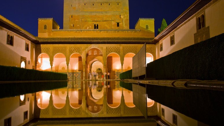 Tour nocturno Alhambra Palacios Nazaríes