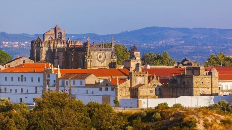 Tour privado por Tomar y el Castillo de Almourol