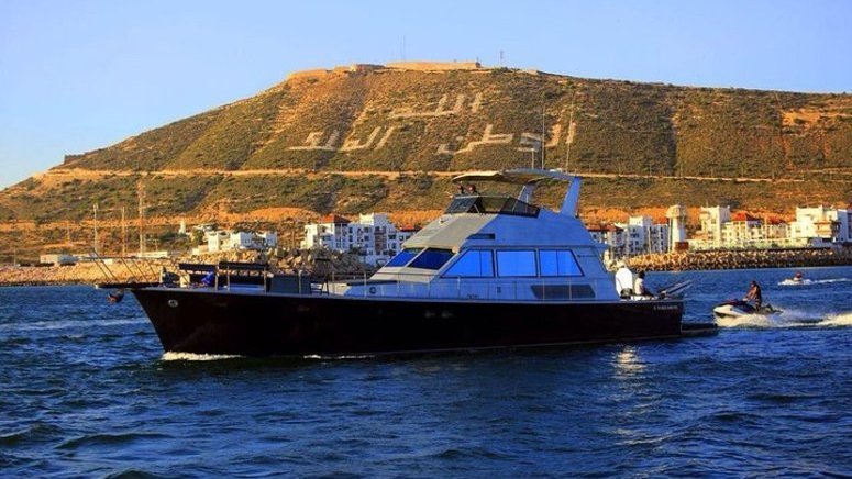 Paseo barco comida típica Agadir