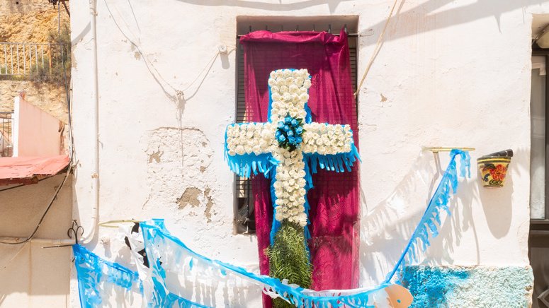 free tour misterios barrio santa cruz