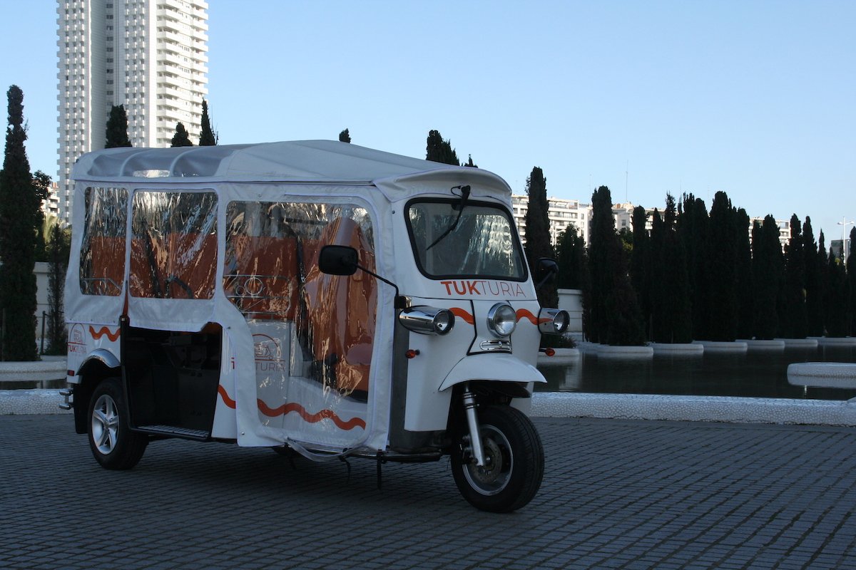 Tour privado Valencia histórica Tuk Tuk