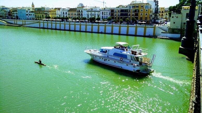 Paseo yate Guadalquivir