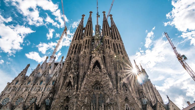 Tour Monasterio Montserrat y Sagrada Familia 