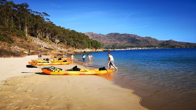 excursion cascada ezaro kayak
