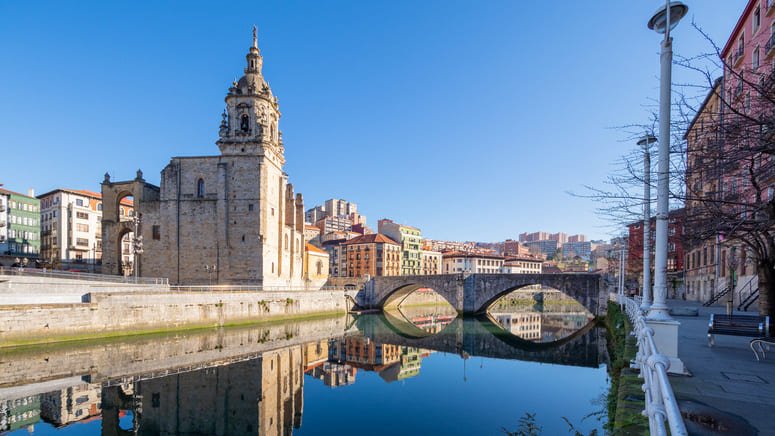 walking tour privado casco antiguo nuevo Bilbao