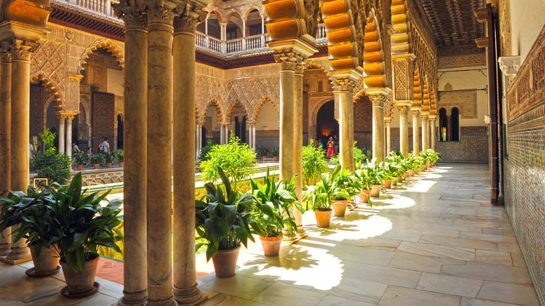 Visita privada Sevilla: Real Alcázar paseo barco
