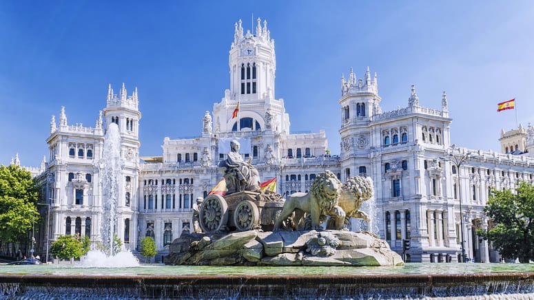 palacio cibeles retiro madrid monumental