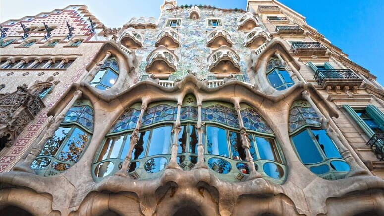 free tour gaudi modernismo