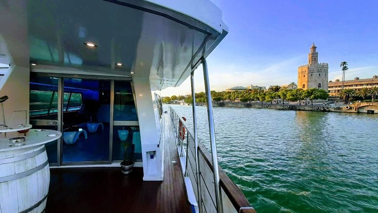 Paseo yate Guadalquivir y degustación