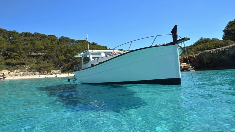 ruta exclusiva barco cala galdana