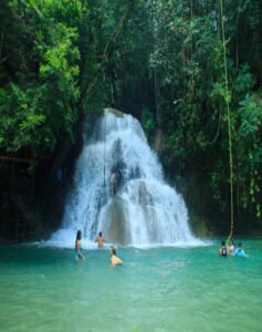 Excursión Cataratas Esmeralda