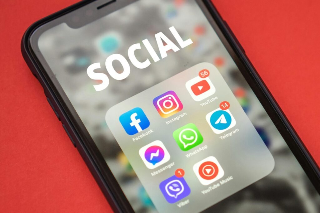 como hacer una lista en whatsapp