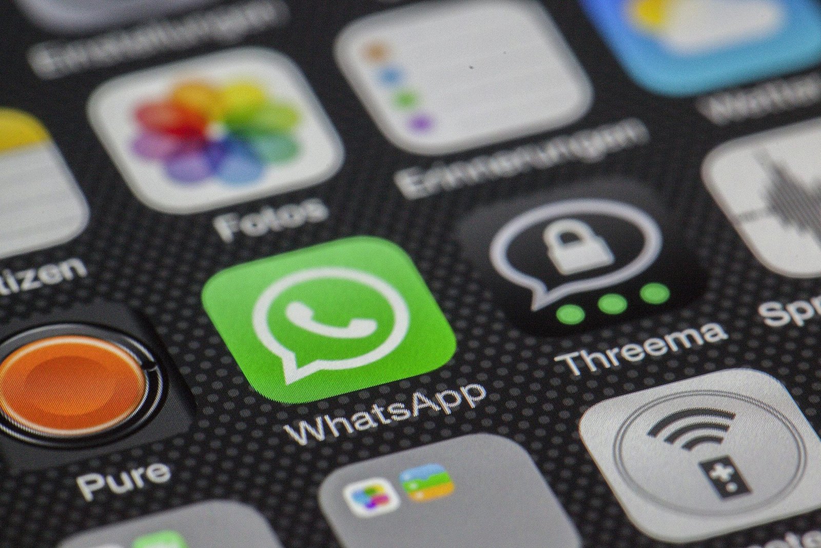 como hacer una lista en whatsapp