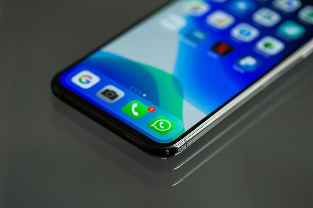 como hacer una lista en whatsapp