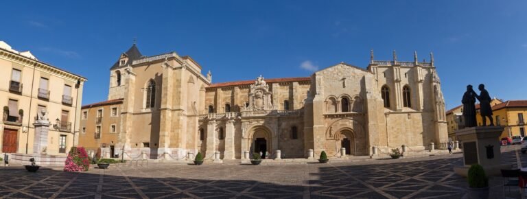 free tour leon romano