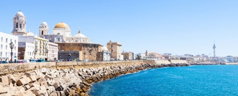 Autobús turístico por Cádiz