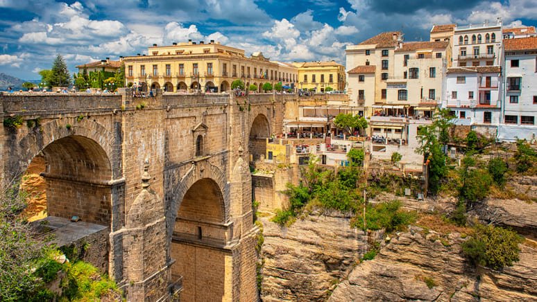 Free tour por Ronda y degustación de vinos