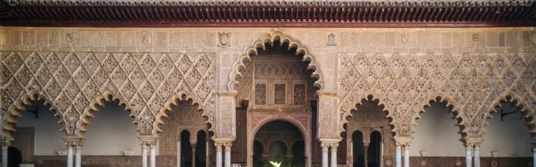 Tour exclusivo el Alcázar y Barrio Santa Cruz
