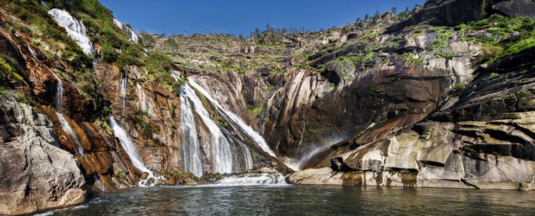 excursion cascada ezaro kayak