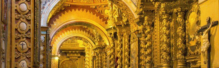 Tour por Quito en Trolley y excursión a la Mitad del Mundo