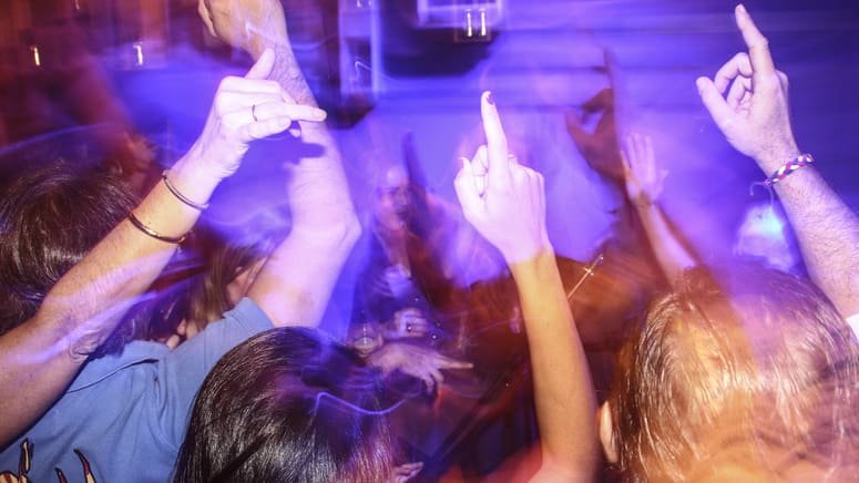 Noche fiesta Sevilla