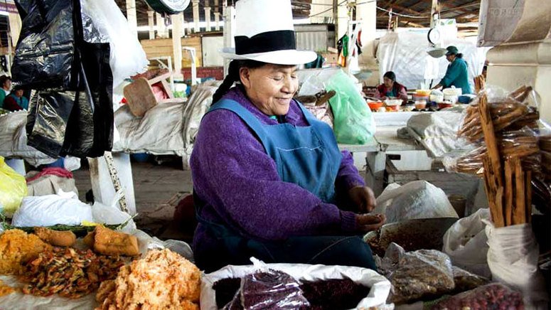 Descubre el mercado y las ruinas de Cusco