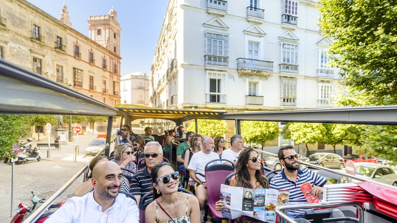 Autobús turístico por Cádiz