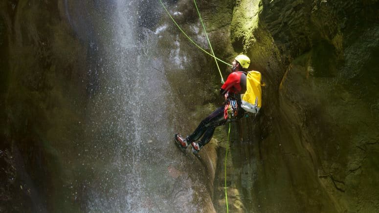 bautismo escalada rapel torrelodones