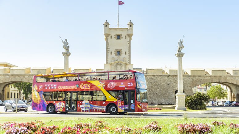 Autobús turístico por Cádiz