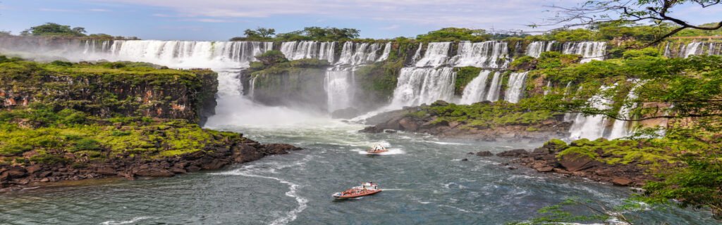 Explora Cataratas Iguazú 4x4 lancha