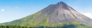 Excursión Volcán Arenal aguas termales Tabacón