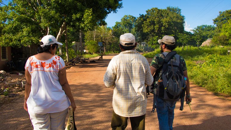 Tour un día Puuc San Agustin y Grutas Chocantes