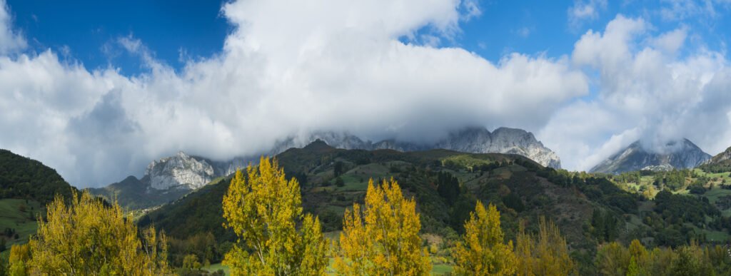 tour liebana parque nacional picos europa